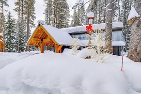 5 Mi to Breckenridge Ski Resort: Cozy Wood Cabin!