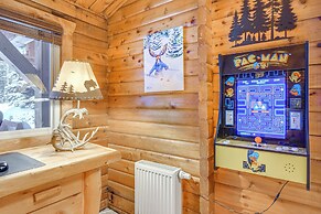 5 Mi to Breckenridge Ski Resort: Cozy Wood Cabin!