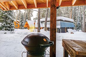 5 Mi to Breckenridge Ski Resort: Cozy Wood Cabin!