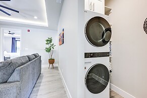 Private Patio & Hot Tub: Luxe Hurricane Townhome