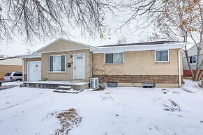 8 Mi to Dtwn: Denver Haven w/ Fenced Yard!