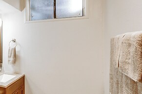 8 Mi to Dtwn: Denver Haven w/ Fenced Yard!