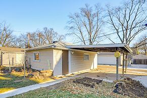 Walk to Parks + Bunzel's Market: Milwaukee Home!