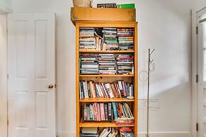 Steps to Inkwell Beach: Victorian Home!