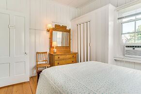 Steps to Inkwell Beach: Victorian Home!