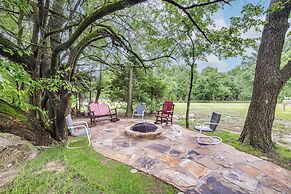 < 1 Mi to Lake Fork: Appy Haven in Yantis