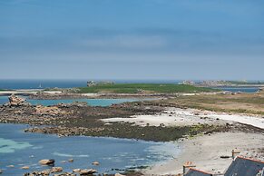 Apartment in Porspoder Near Plage du Bourg