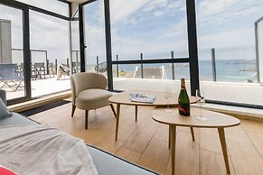 Apartment in Porspoder Near Plage du Bourg