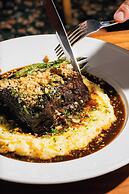 FOUND Hotel Miami Beach