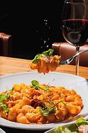 FOUND Hotel Miami Beach