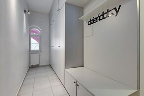 City Center Art House by Downtown Apartments