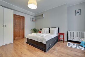 City Center Art House by Downtown Apartments