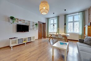 City Center Art House by Downtown Apartments