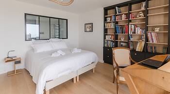 Apartment in Porspoder Near Plage du Bourg