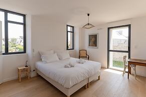 Apartment in Porspoder Near Plage du Bourg