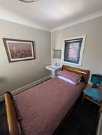 The Godalming Hotel