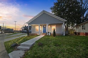 Charming Pet Friendly Concord Retreat 3 Bedroom Home