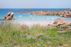 House in Lanildut Near Waterfront & Beaches