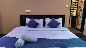 Lill sparrow by The Verdant Escapes