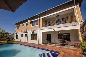 Amakhosi Hotel