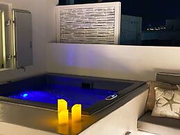 Mykonos 22 Superb Town Penthouse With Jacuzzi Spa