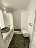 Mykonos 22 Superb Town Penthouse With Jacuzzi Spa