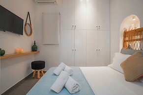 Mykonos 22 Superb Town Penthouse With Jacuzzi Spa