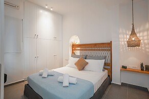 Mykonos 22 Superb Town Penthouse With Jacuzzi Spa