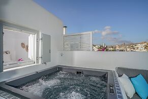 Mykonos 22 Superb Town Penthouse With Jacuzzi Spa