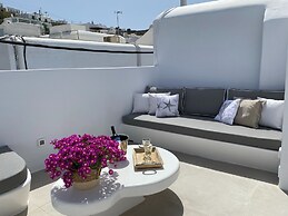 Mykonos 22 Superb Town Penthouse With Jacuzzi Spa