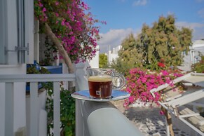 Mykonos 22 Superb Town Penthouse With Jacuzzi Spa