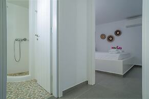 Mykonos 22 Superb Town Penthouse With Jacuzzi Spa