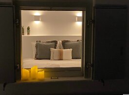 Mykonos 22 Superb Town Penthouse With Jacuzzi Spa