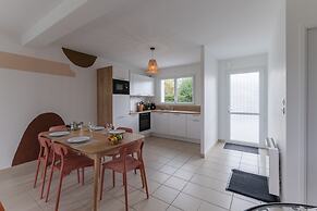 Holiday Home in Porspoder Near Plage du Bourg