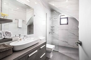 Villa Azure Palatial