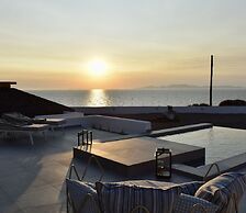 NORTHIA LUXURY VILLAS
