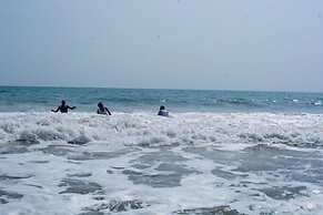 La Campagne Tropicana Beach Resort