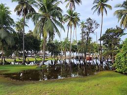 La Campagne Tropicana Beach Resort