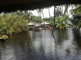 La Campagne Tropicana Beach Resort