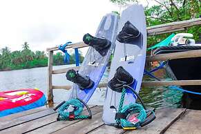 La Campagne Tropicana Beach Resort