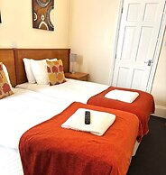 Rooms At 95 Long Street