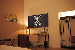 Toledo Luxury Rooms - LR Collection
