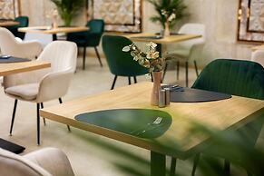 AMAR Design Hotel by HMG