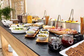 AMAR Design Hotel by HMG