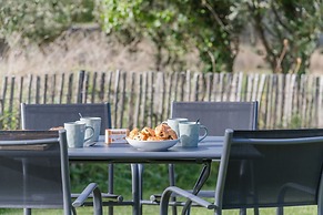 Charming House 300m From the sea