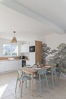 Charming House 300m From the sea