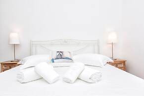 Villa Glyfada a Private Fully Equipped gem