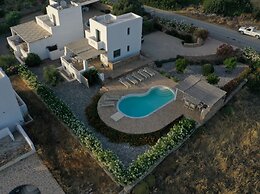 Villa Glyfada a Private Fully Equipped gem