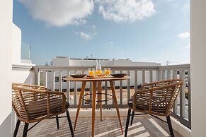 Sea La Vie Apartment