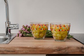 Sea La Vie Apartment